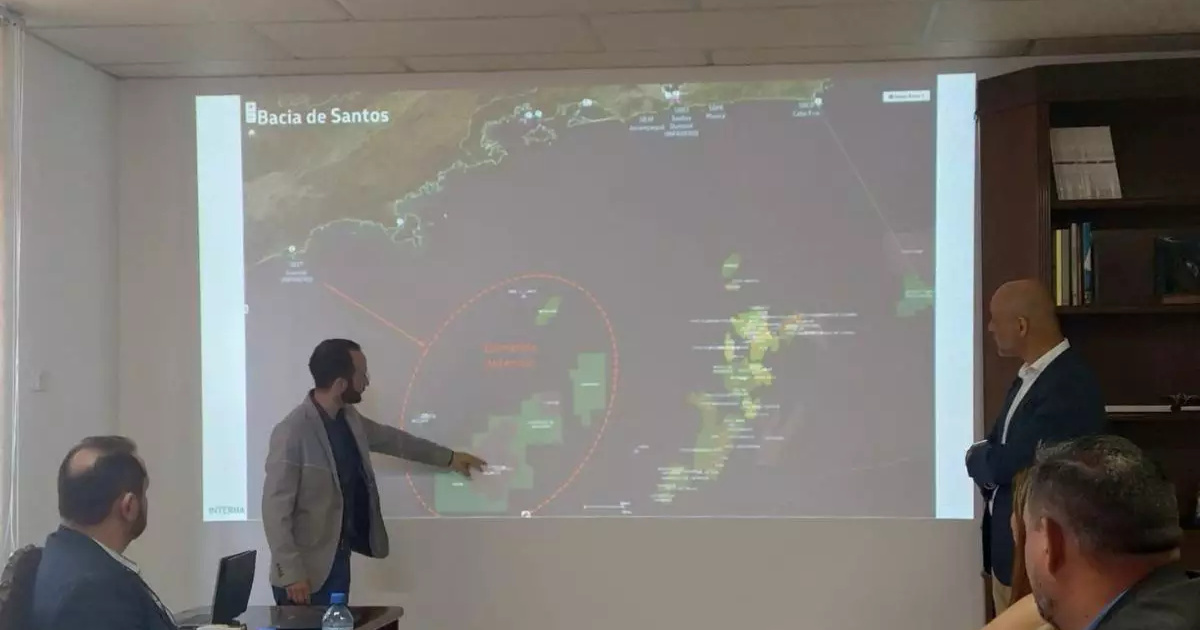 Petrobras avalia usar aeroporto em Guarujá como base aérea para a Bacia de Santos, reforçando logística do petróleo e gás. (Imagem: Divulgação/ Prefeitura de Guarujá)