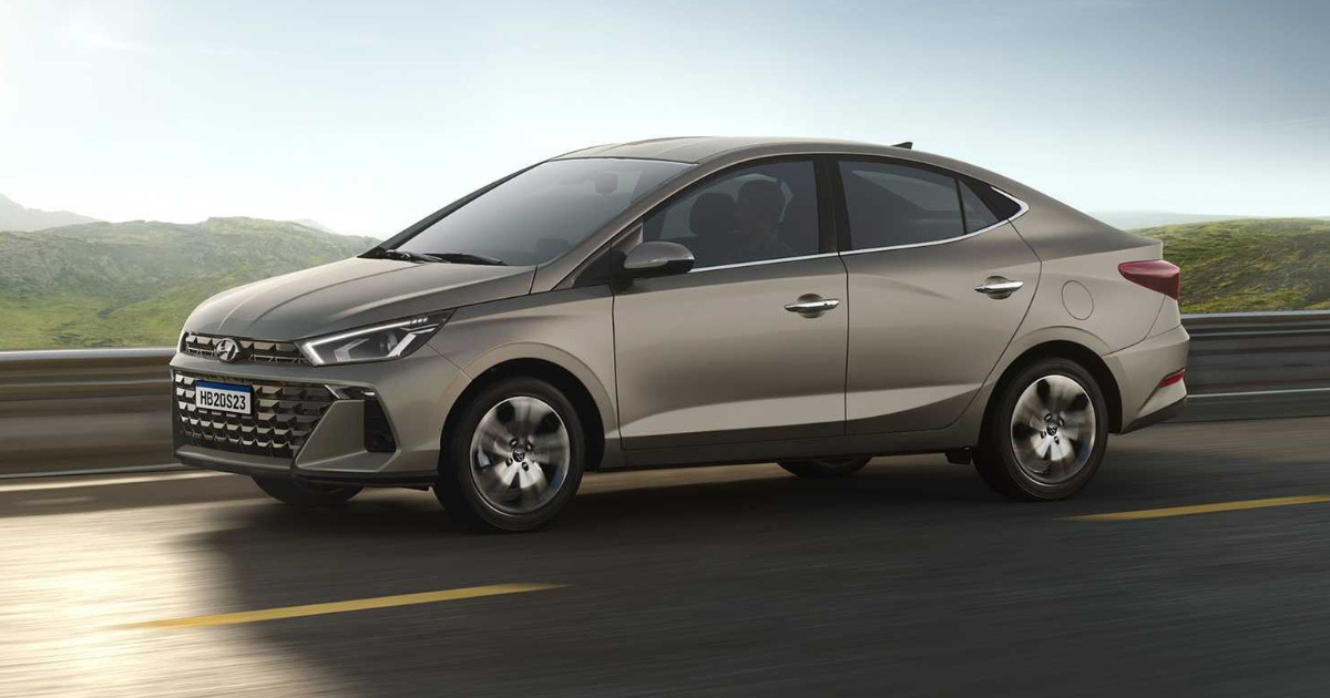Descubra os 6 sedans pequenos com porta-malas de até 525 litros e motores de até 126 cv que seguem como alternativa aos SUVs.
