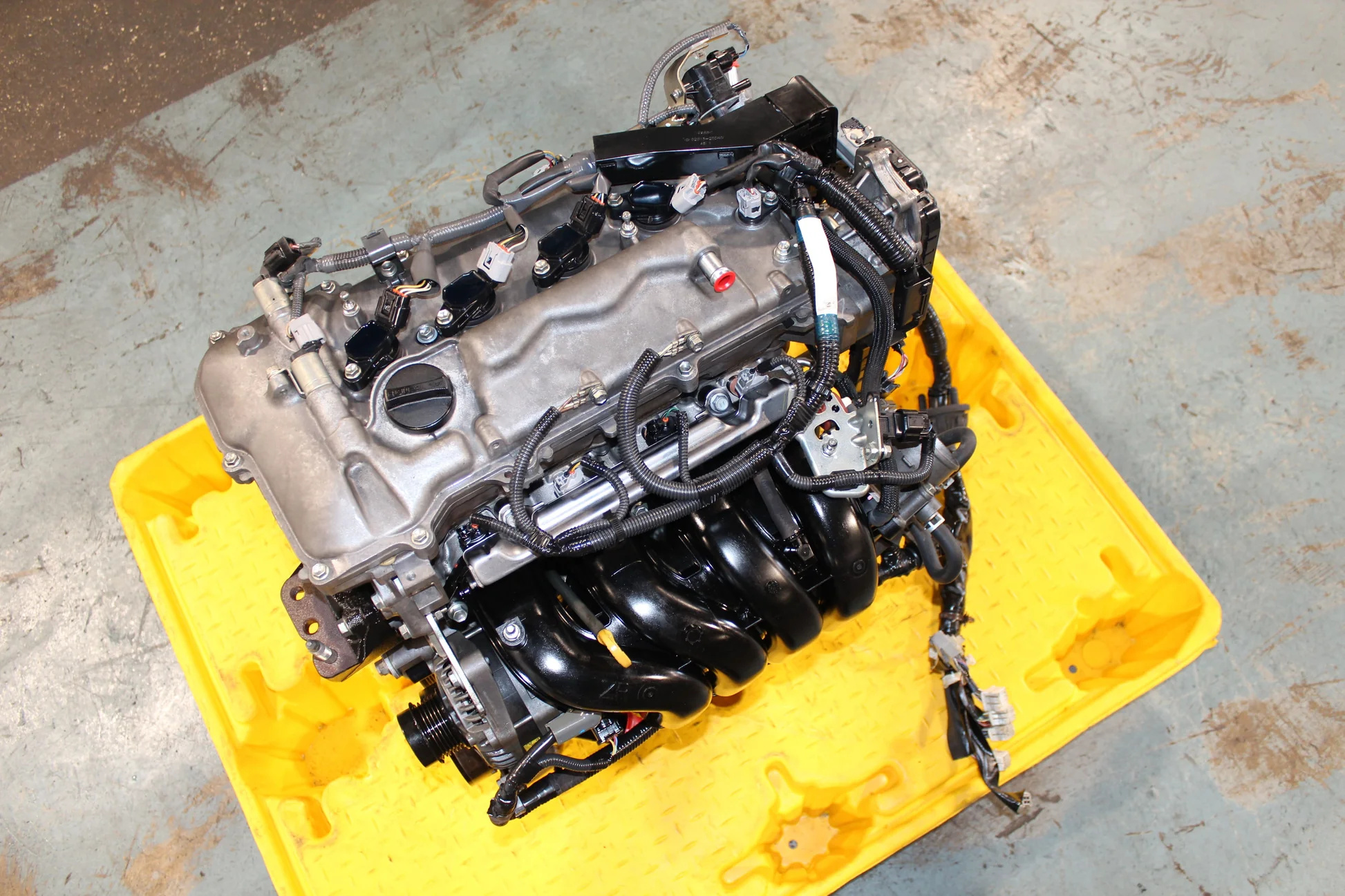 O motor Toyota 1.8 2ZR-FE que levou o Corolla a 15 km/l, roda mais de 400 mil km sem abrir e virou referência mundial em confiabilidade mecânica