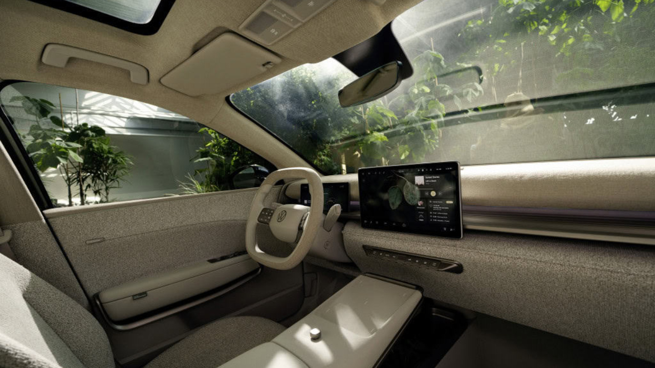 Volkswagen apresenta o conceito do SUV elétrico ID. CROSS no Salão de Munique, modelo inspirado no Golf e na Kombi com previsão de estreia em 2026 e promessa de preço competitivo. Fonte: Volkswagen