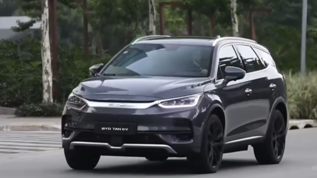 Imagem: BYD Tan EV 4x4 (2022)