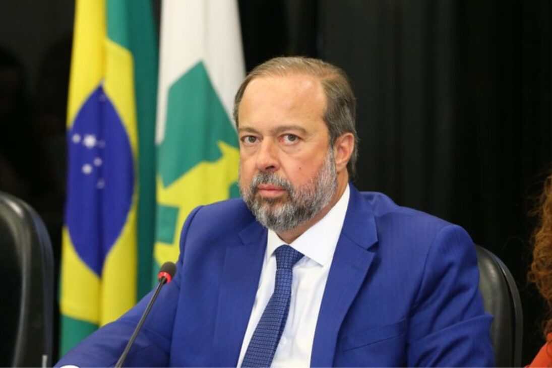 Para o ministro de Minas e Energia, Alexandre Silveira, a medida reafirma o compromisso do país com a transição energética