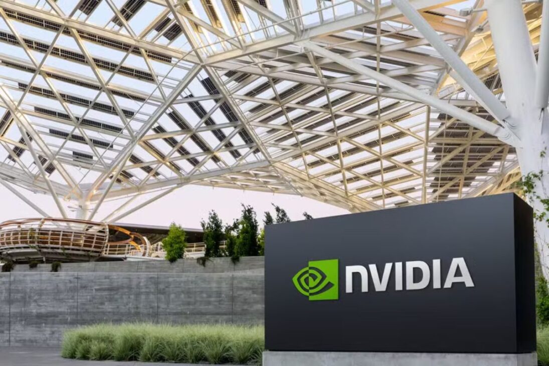 De lavador de pratos a CEO trilionário: Jensen Huang, o fundador da Nvidia que levou a empresa aos US$ 5 trilhões