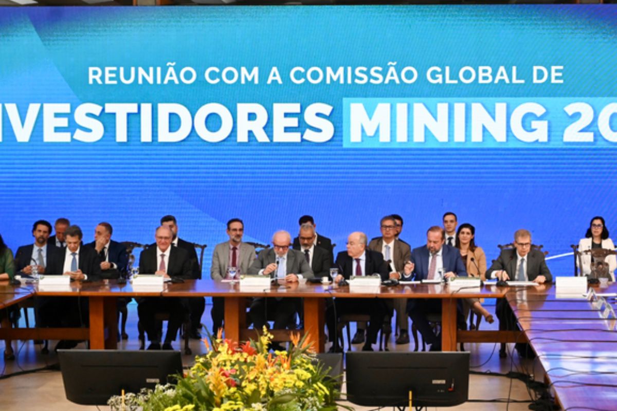 O desenvolvimento mineral sustentável ganhou destaque internacional durante a reunião da Comissão Global de Investidores Mining 2030, realizada no último dia 30 de outubro, no Palácio do Itamaraty, em Brasília