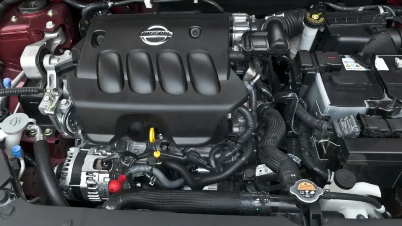 Nissan Sentra SV 2.0 2019 custa R$ 72 mil na Tabela Fipe, oferece espaço amplo, motor 140 cv e pacote de equipamentos completo.