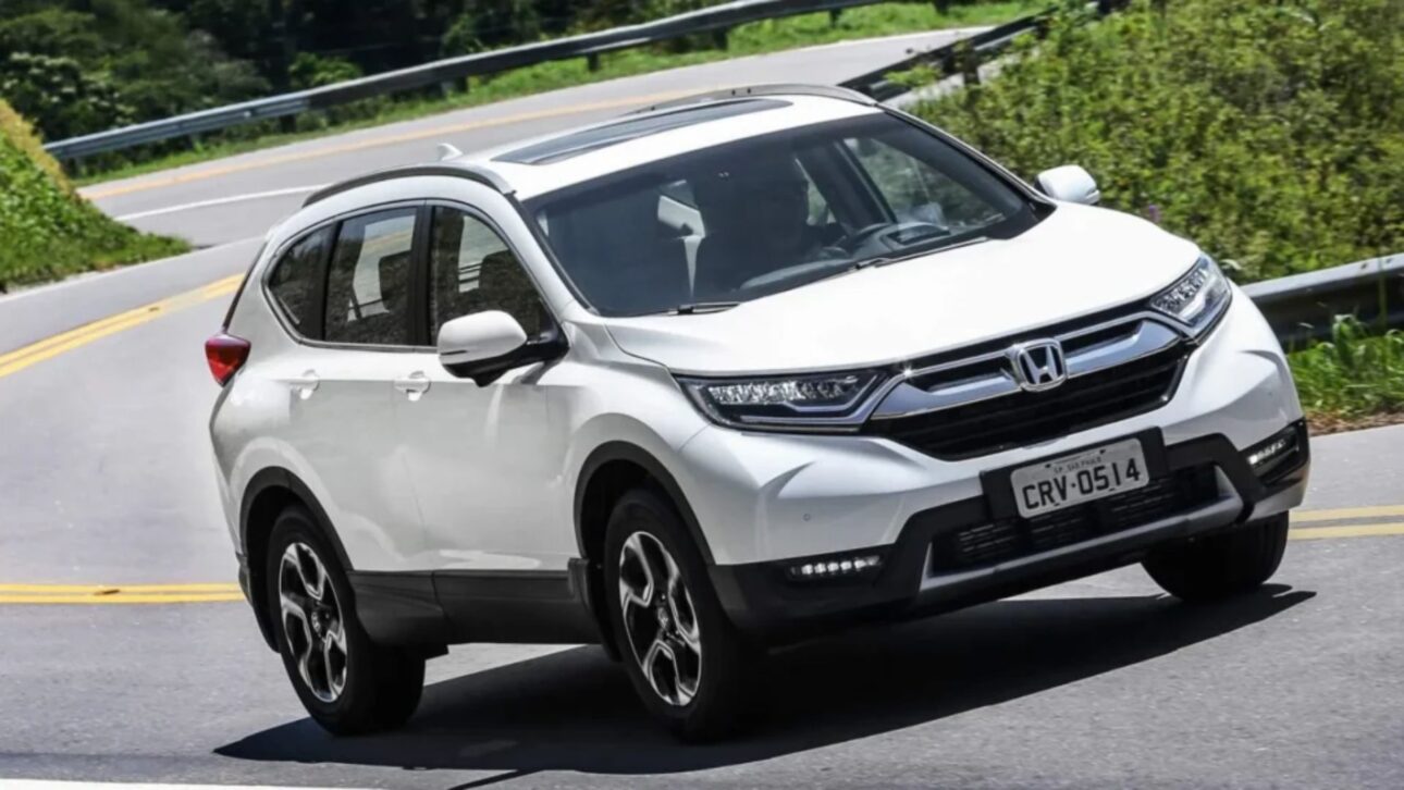 Honda CR-V 1.5 turbo com tração 4x4 e 190 cv custa menos que o VW Tera High novo, segundo valores recentes da Tabela Fipe.