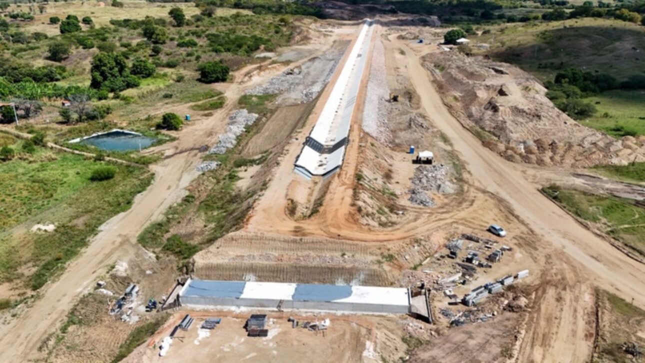 Obra monumental no Ceará promete levar água do São Francisco ao semiárido com canal de 34 km e tecnologia de ponta.