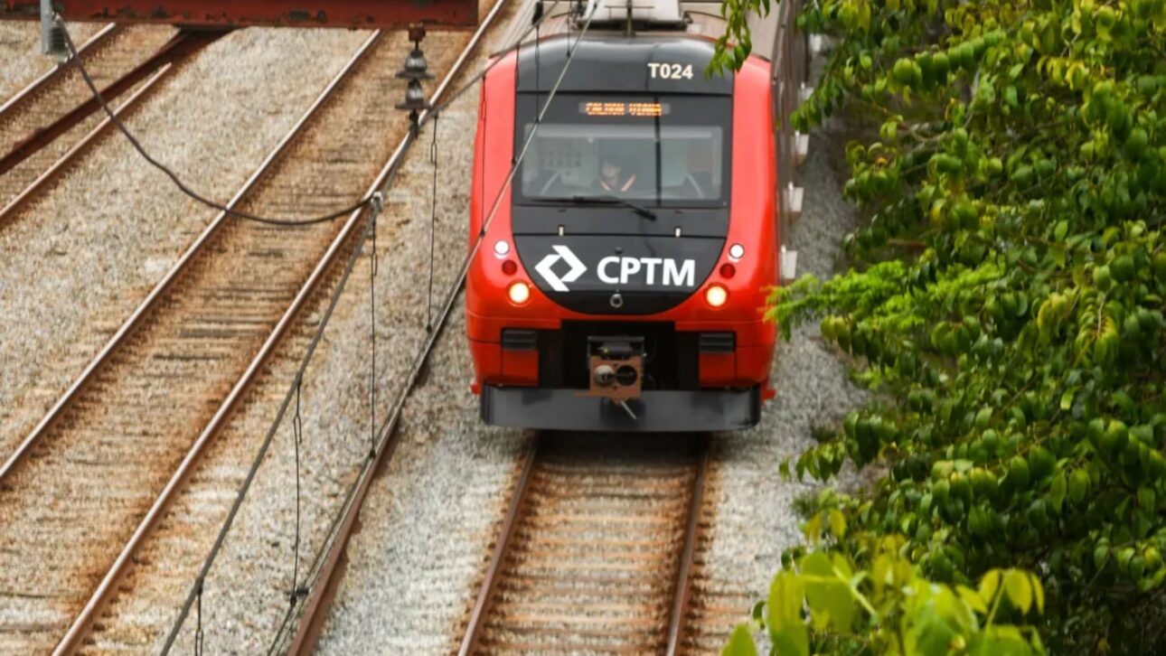 Novo trem Santos–Cajati vai reativar ferrovia no Vale do Ribeira, reduzir o tempo de viagem e integrar turismo e economia regional.