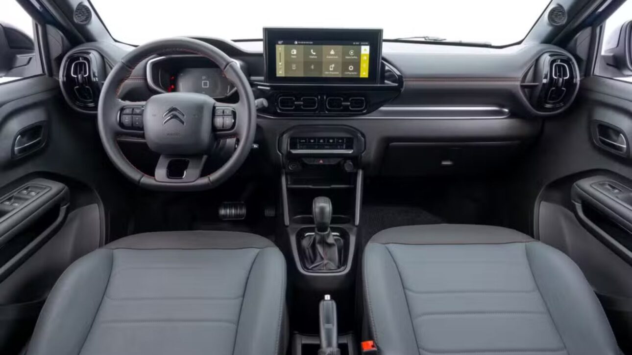 Descubra as novidades do Citroën Aircross 2026: motor turbo, câmbio CVT, versão XTR e ajustes no interior para 7 lugares.