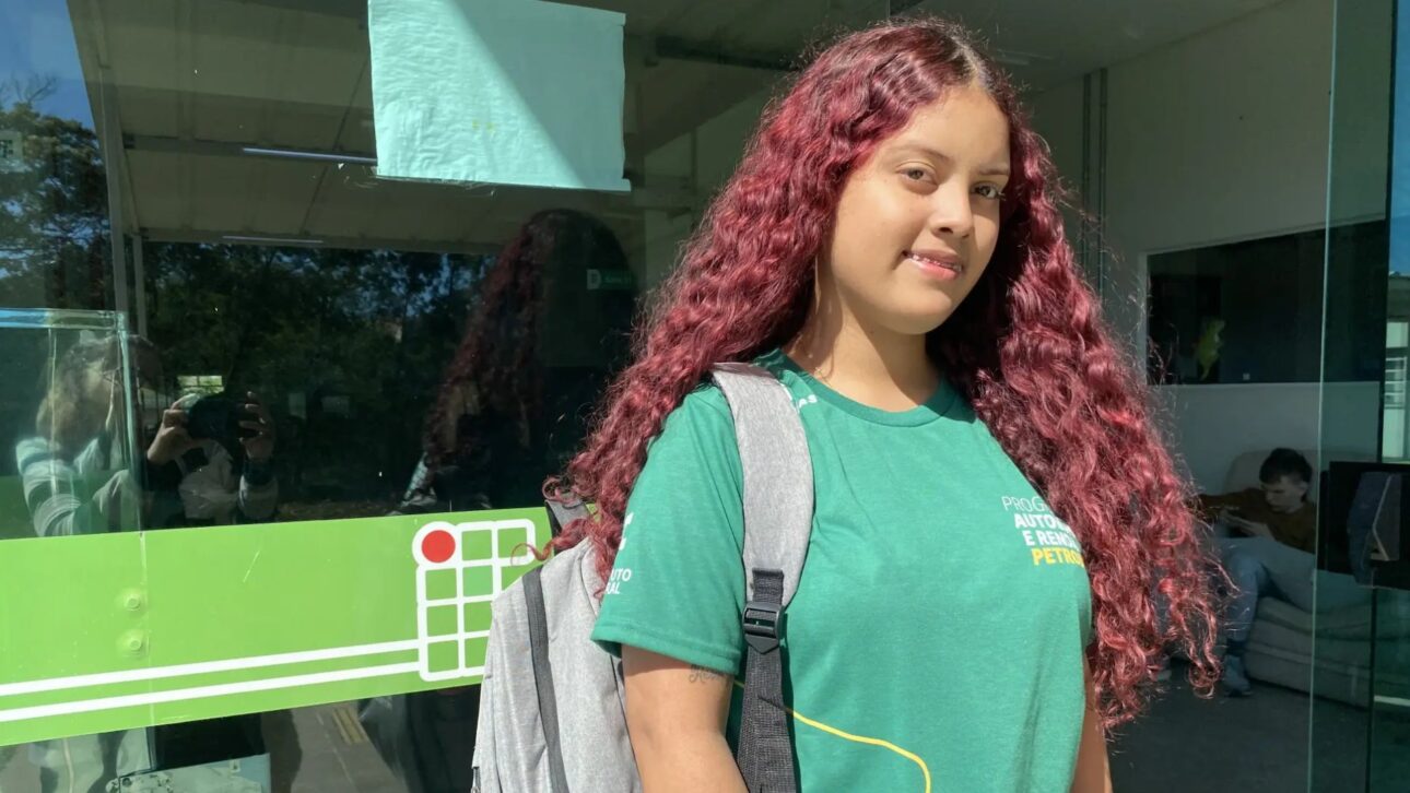 Petrobras e IFRS oferecem cursos com bolsa de R$ 850 que ajudam imigrantes venezuelanos em Canoas a recomeçar no mercado de trabalho.