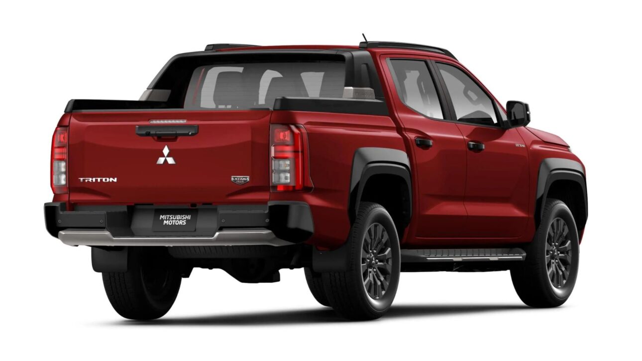 Nova picape Mitsubishi Triton HPE-S 2026 exibe design robusto, motor 2.4 biturbo diesel e tração 4×4 Super Select II para uso misto campo-cidade. (Imagem: reprodução)