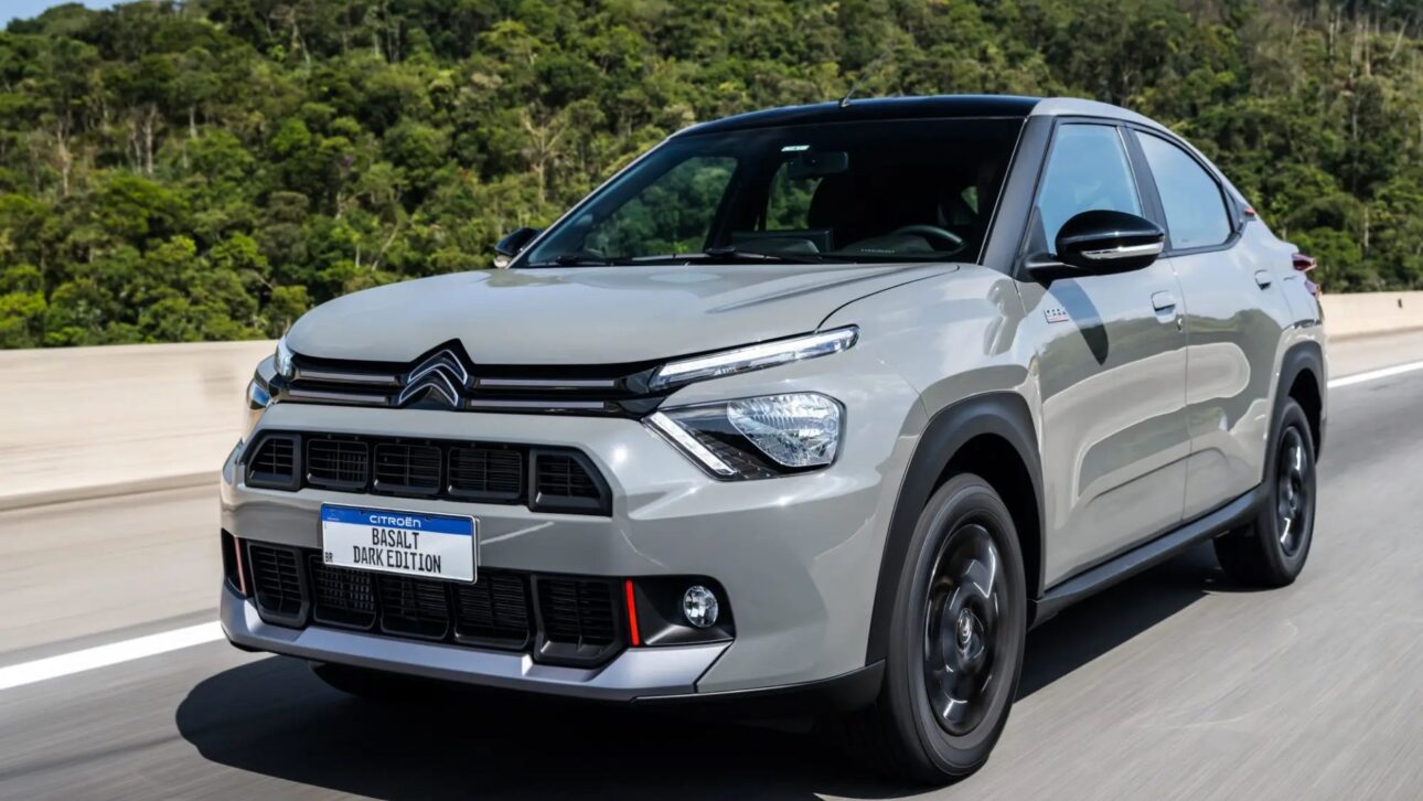 Citroën Basalt Dark Edition tem estilo esportivo e parcelas iniciais de R$ 99. (Imagem: reprodução)