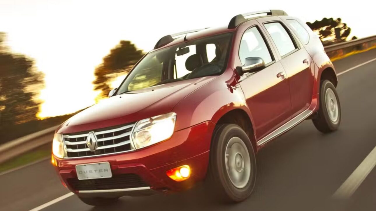 Descubra quatro carros usados até R$ 50 mil que oferecem bom espaço interno, porta-malas amplo e consumo econômico.