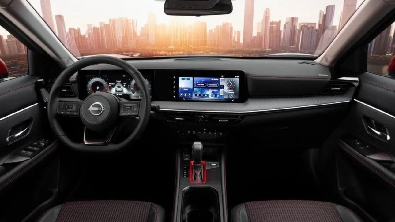 Nissan oferece o Kicks Play 2025 com motor 1.6, câmbio CVT e seis airbags por R$ 104.990 para CNPJ. Oferta vai até 4 de novembro.