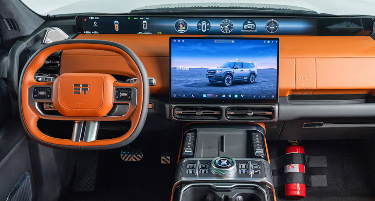 SUV híbrido Jetour G700 cruza 1,4 km sobre o rio Yangtzé e chega ao mercado com 1.400 km de autonomia e 751 cv; um marco da engenharia chinesa.