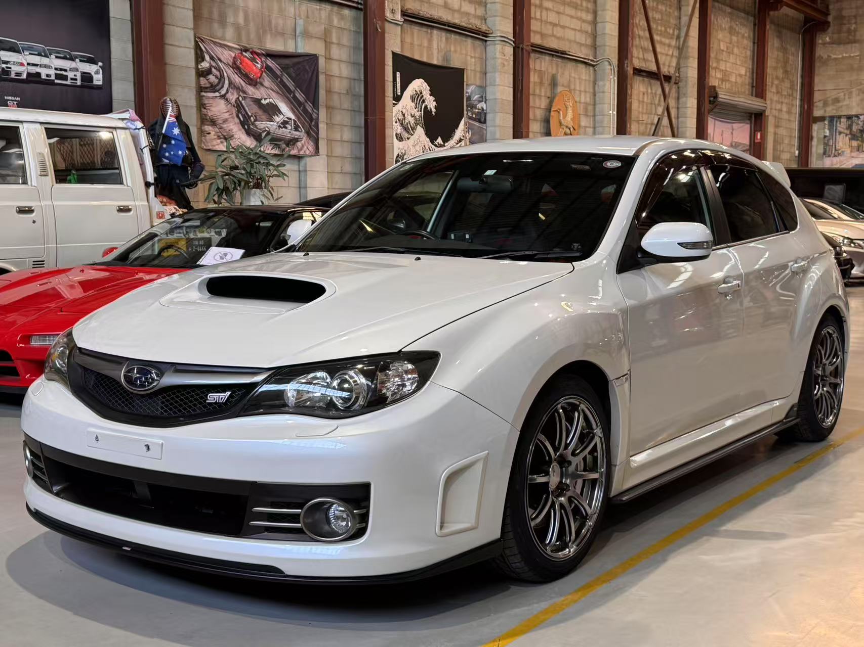 Custando cerca de R$ 60 mil e com motor boxer 2.0 de 150 cv, este hatch japonês com tração integral permanente e câmbio CVT entrega estabilidade exemplar e ótima dirigibilidade; conheça o Subaru Impreza 2.0 AWD 2012