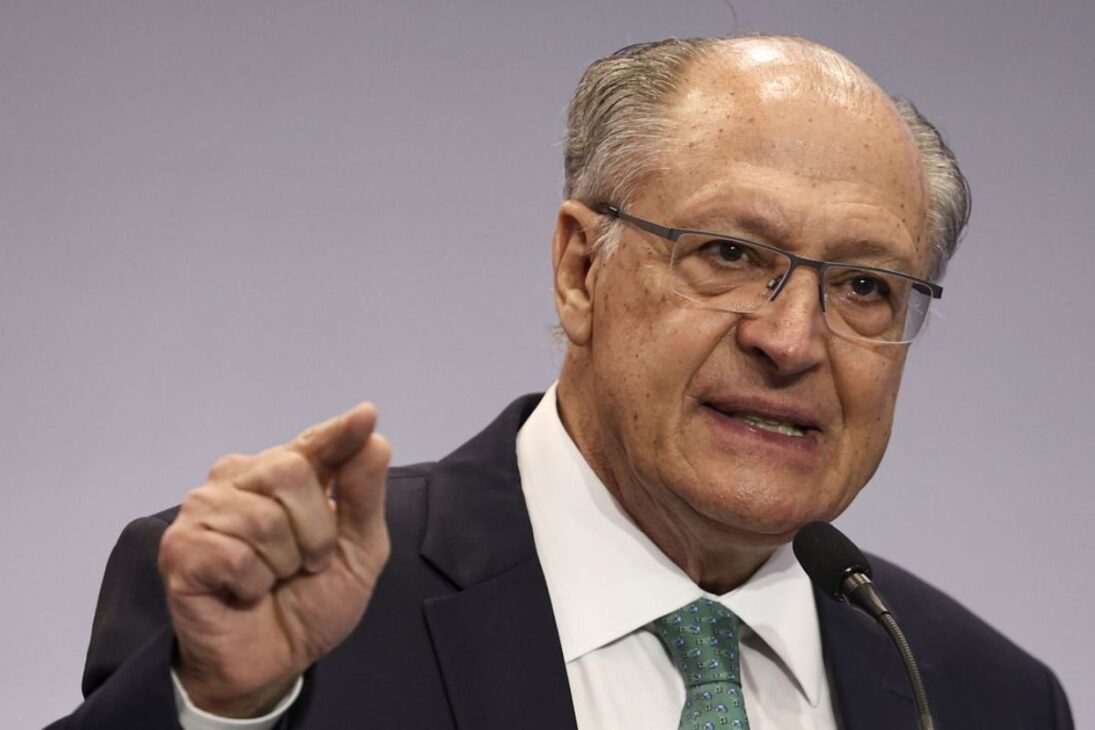 Tarifaço americano perde força: Alckmin confirma recuo dos EUA em tarifas sobre madeira e ferro e vê diálogo direto entre Lula e Trump