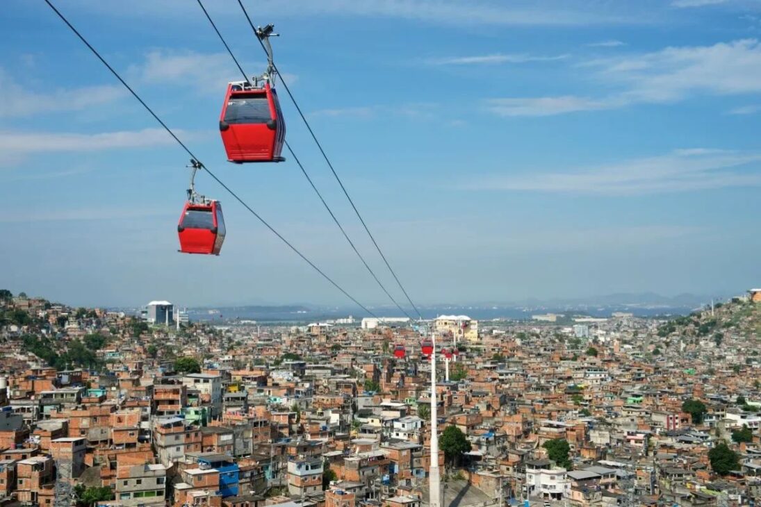 Teleférico do Alemão custou R$ 210 milhões, ficou 9 anos parado e agora passa por nova reforma de R$ 115 milhões para tentar voltar a operar