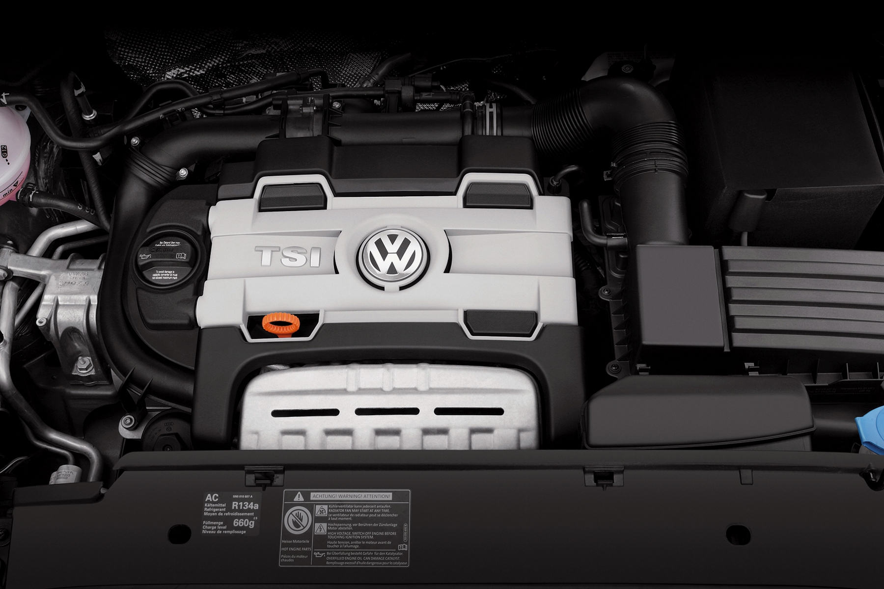 Por volta de R$ 65 mil e com motor 2.0 turbo de 200 cv, esse SUV alemão tem câmbio automático de 6 marchas, tração integral e construção considerada “tanque”; conheça o Volkswagen Tiguan 2.0 TSI 2013
