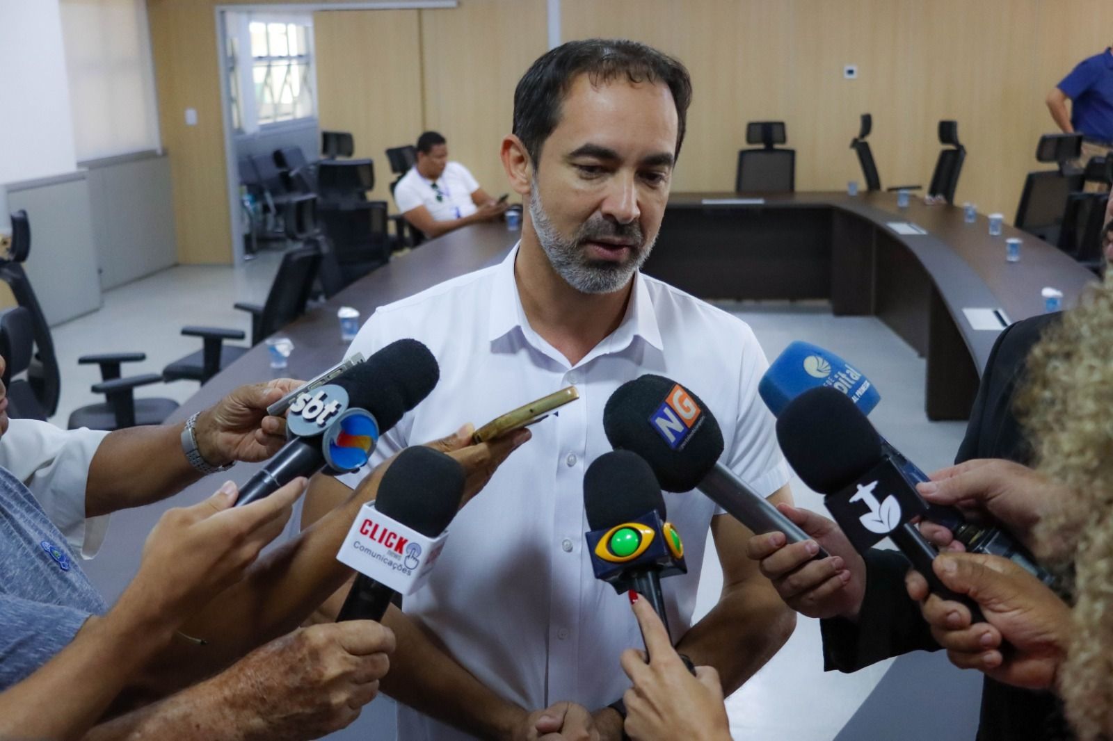 Concurso em Goiás oferece 1.505 vagas, salários de até R$ 9,9 mil e mais de 4,5 mil cadastros de reserva.