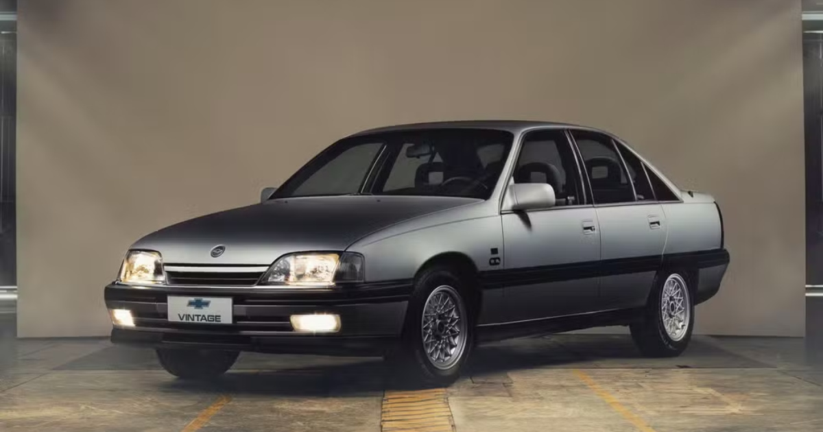 Chevrolet relança clássicos como Opala e Monza em programa de restauração e restomod. Modelos serão leiloados no Brasil em 2025. (Imagem: Divulgação)