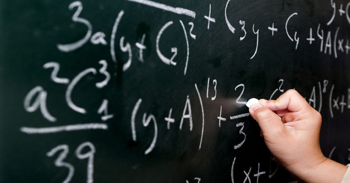 Pós-graduação gratuita do IFSP em Bragança Paulista oferece 25 vagas em Ensino da Matemática para professores da rede pública.