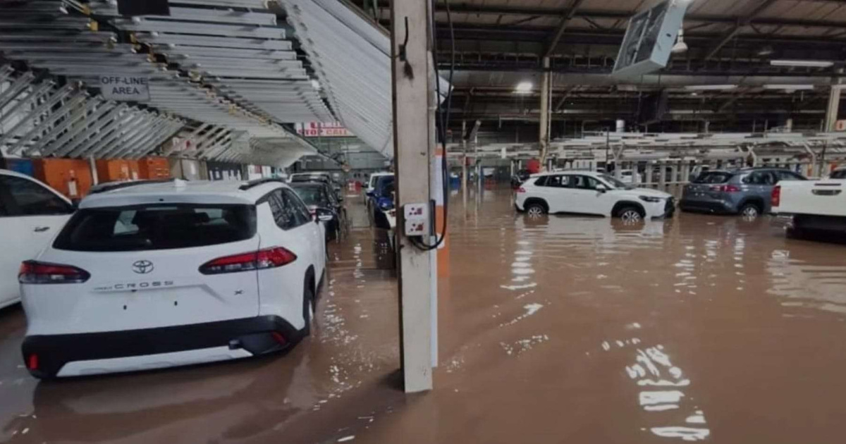 Produção da Toyota no Brasil é paralisada após tempestade em Porto Feliz. Estoques de Corolla e Corolla Cross somem das lojas.