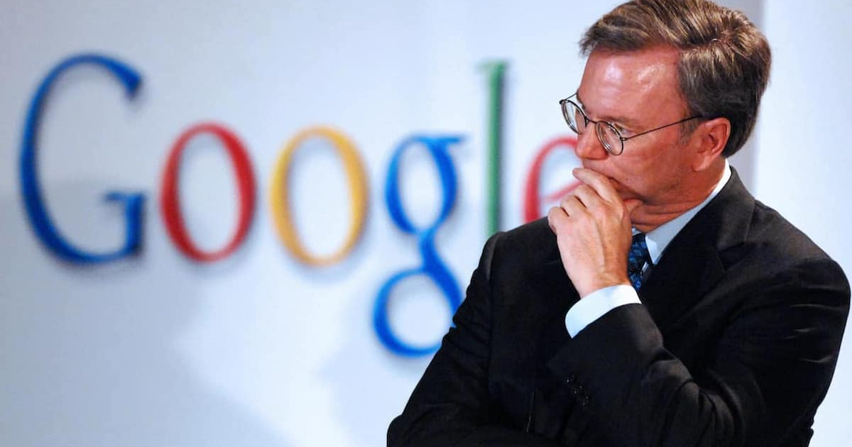 Eric Schmidt defende ritmo de 72 horas semanais e critica o home office, dizendo que conforto e equilíbrio atrasam a inovação tecnológica. (Imagem: cointimes)