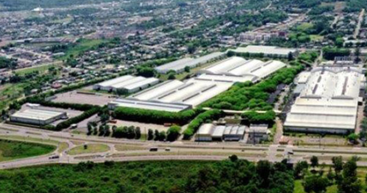 Joinville se destaca em Santa Catarina com indústrias de ponta, segurança acima da média e empregos em alta, tornando-se modelo de desenvolvimento.