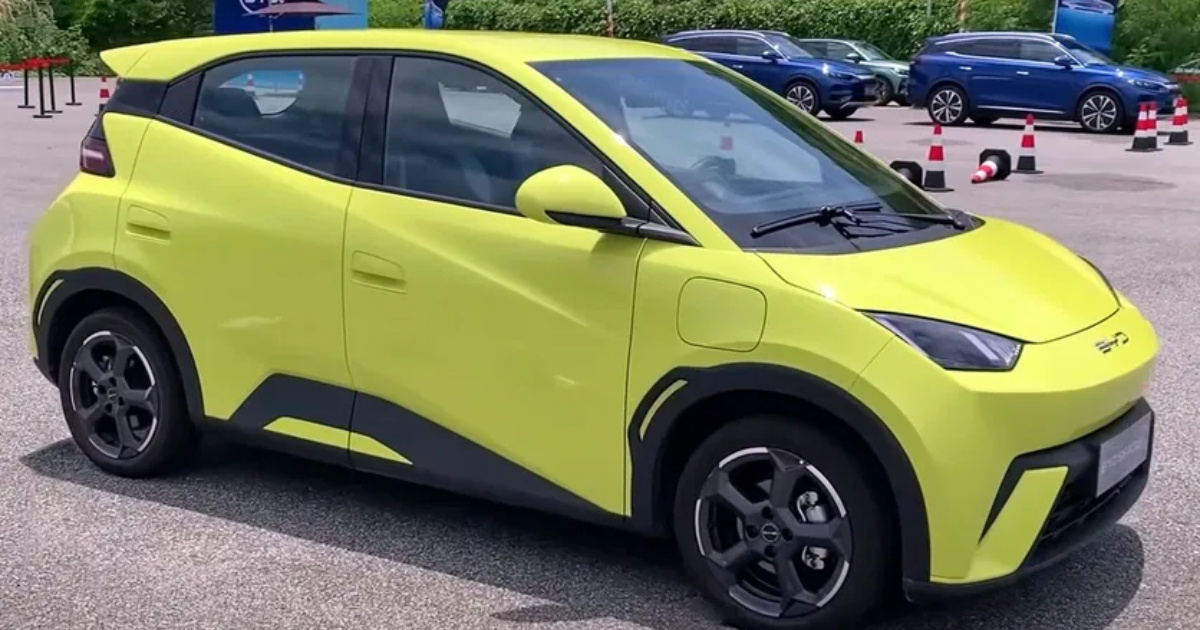 Conheça os 5 carros elétricos mais baratos do Brasil, com até 291 km de autonomia, recarga rápida e tecnologia a partir de R$ 99 mil.