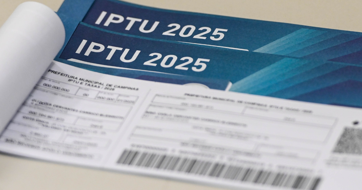 Justiça condena Prefeitura de Natal a indenizar homem por erro em cobrança de IPTU e bloqueio indevido de conta bancária.