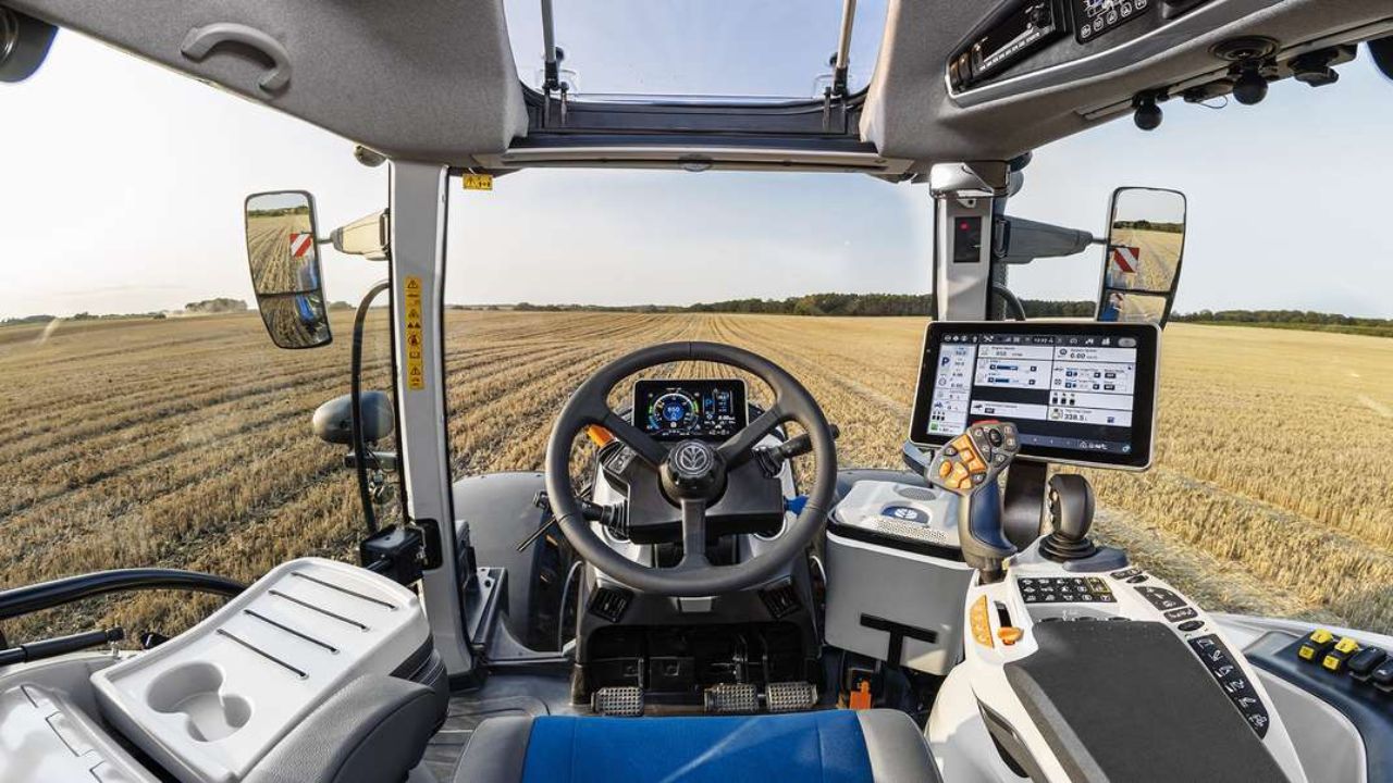 A marca New Holland apresenta os novos tratores T7 com distância entre eixos standard — mais conforto, conectividade e eficiência — para produtores que buscam mais resultado no campo.