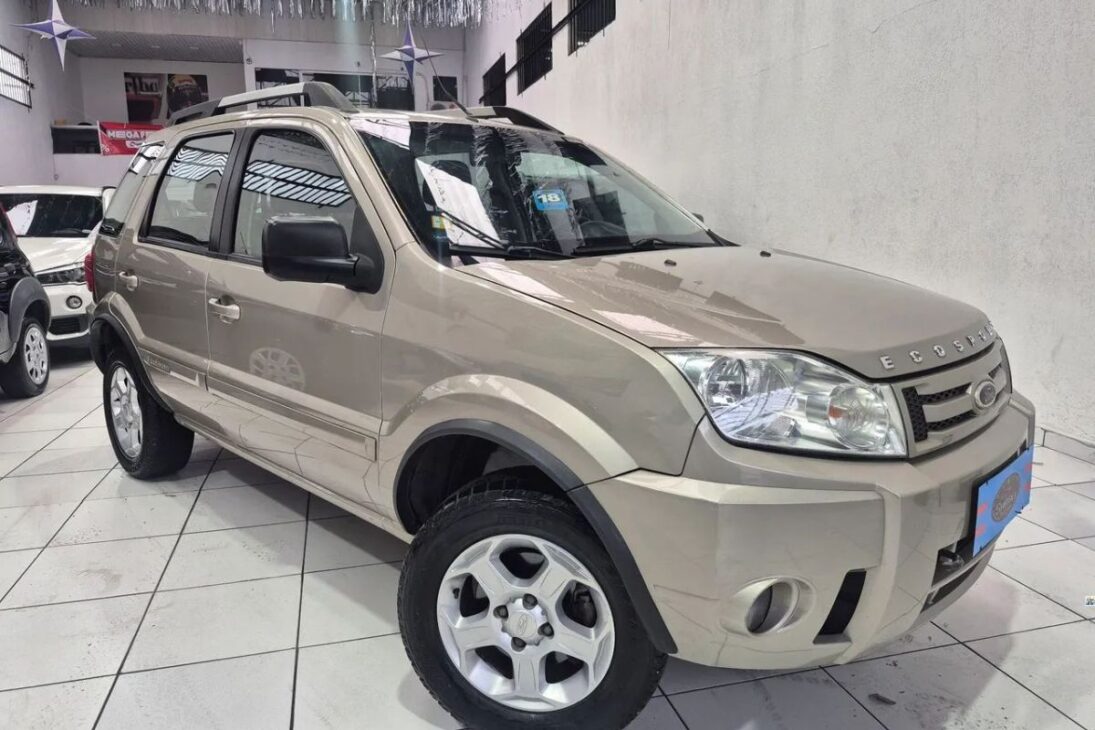 5 carros que ninguém quer, mas valem cada centavo: do Fiat Stilo ao Ford EcoSport, os esquecidos que ainda são ótimas compras