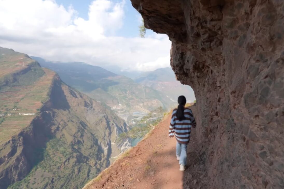 A estrada de penhasco de Yunnan: o caminho esculpido à mão que leva à segunda maior hidrelétrica do mundo