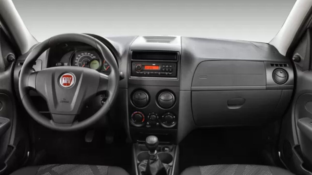 Fiat Palio Fire 2017 é destaque entre usados por consumo baixo, manutenção barata e motor durável que roda até 15 km/l.