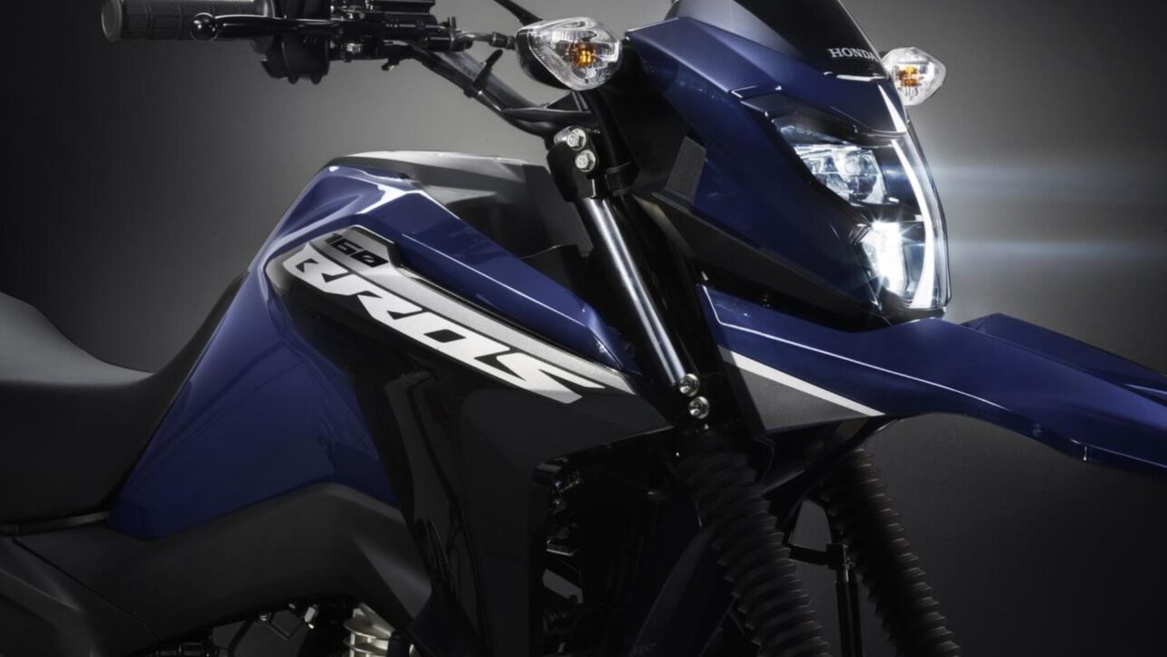 A Honda Bros 160 alcança o top 10 de vendas em outubro, com autonomia acima de 35 km/l e motor preparado para subidas e buracos.