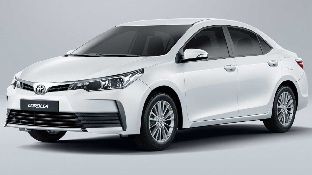 Toyota Corolla GLi 2018 — Um dos sedãs mais confiáveis do Brasil, conhecido pela baixa manutenção e excelente valor de revenda no mercado de usados. (Imagem: divulgação)