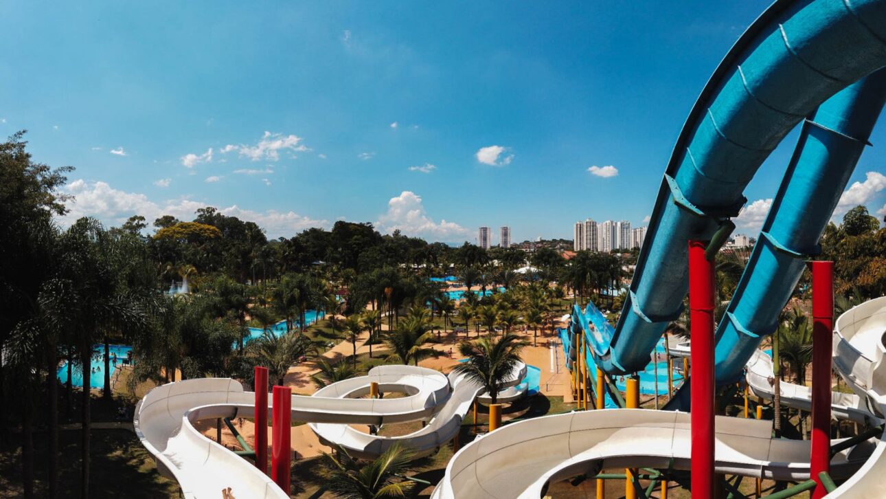 Thermas do Vale lança a maior rampa aquática de São Paulo, com 14 metros de altura e 100 de descida, ampliando o turismo no Vale do Paraíba.