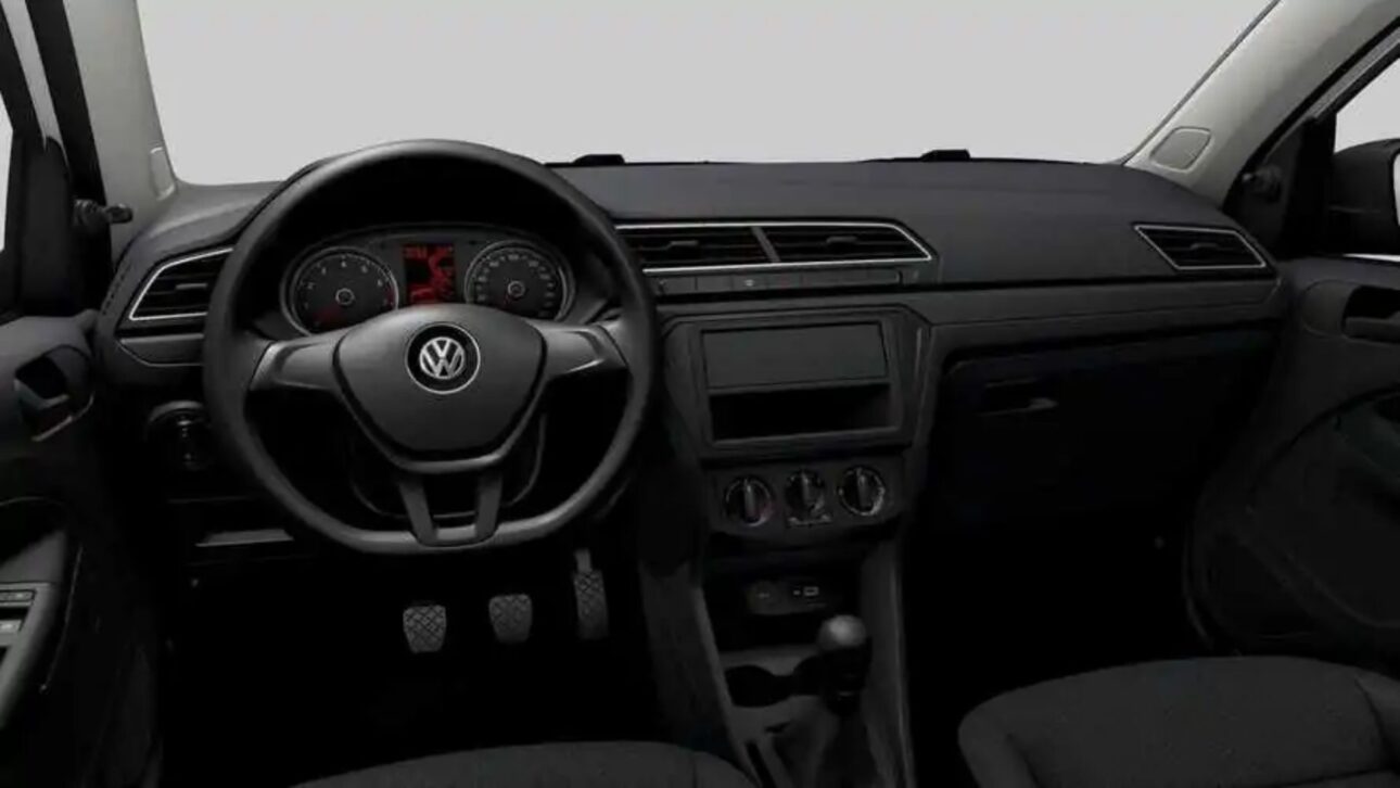 O mercado de usados no Brasil atingiu 1,76 milhões de vendas em outubro 2025 e o Volkswagen Gol segue líder mesmo fora de linha.