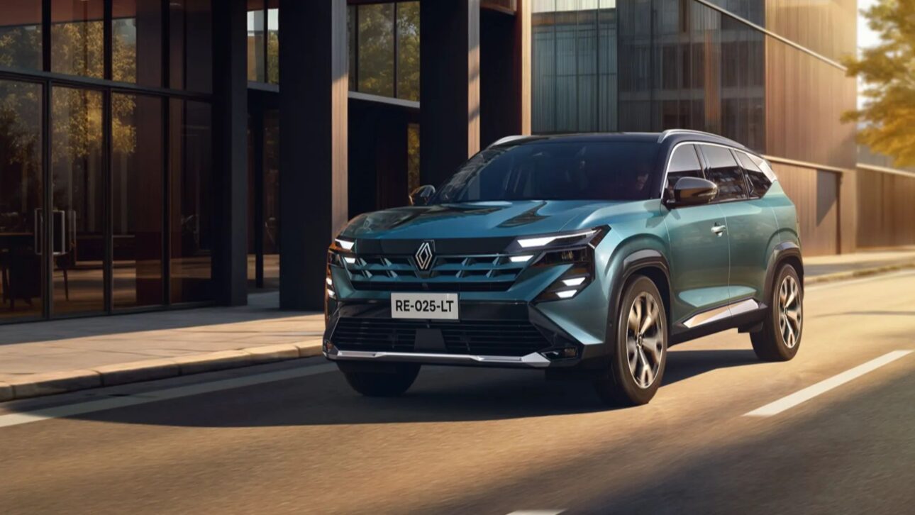 Renault Boreal estreia no Brasil com motor 1.3 turbo, Google nativo e porta-malas de 522 litros para enfrentar Compass e Corolla Cross.