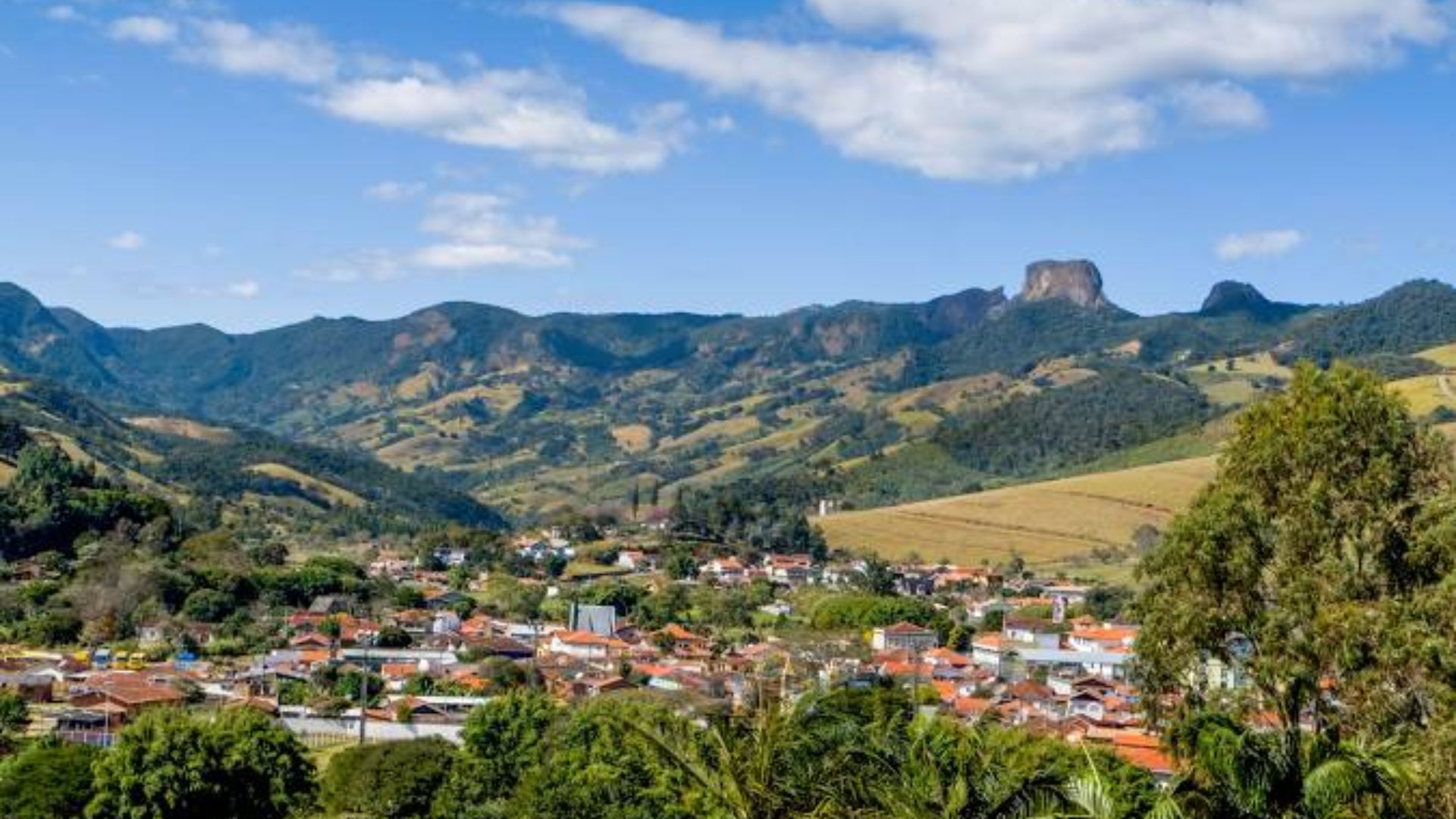 Destino na Mantiqueira reúne vinhedos, olivais, trilhas e cultura em São Bento do Sapucaí, conhecida como a “Toscana brasileira”.