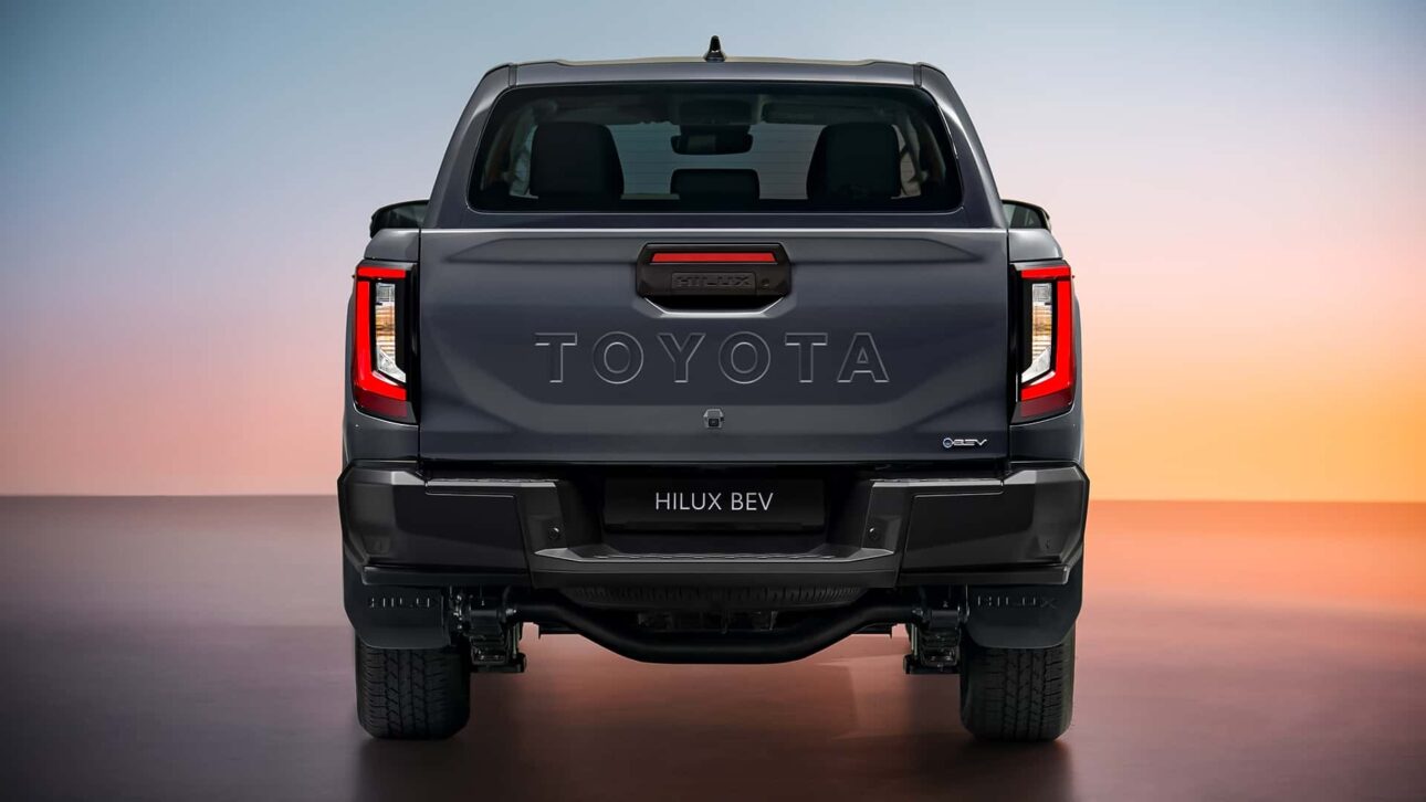 Nova Toyota Hilux - Foto: Divulgação