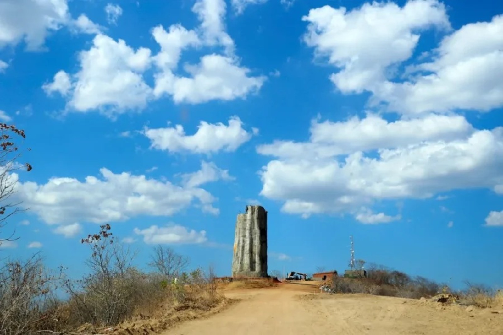 Estátua, Santo sem cabeça, Santo Antônio