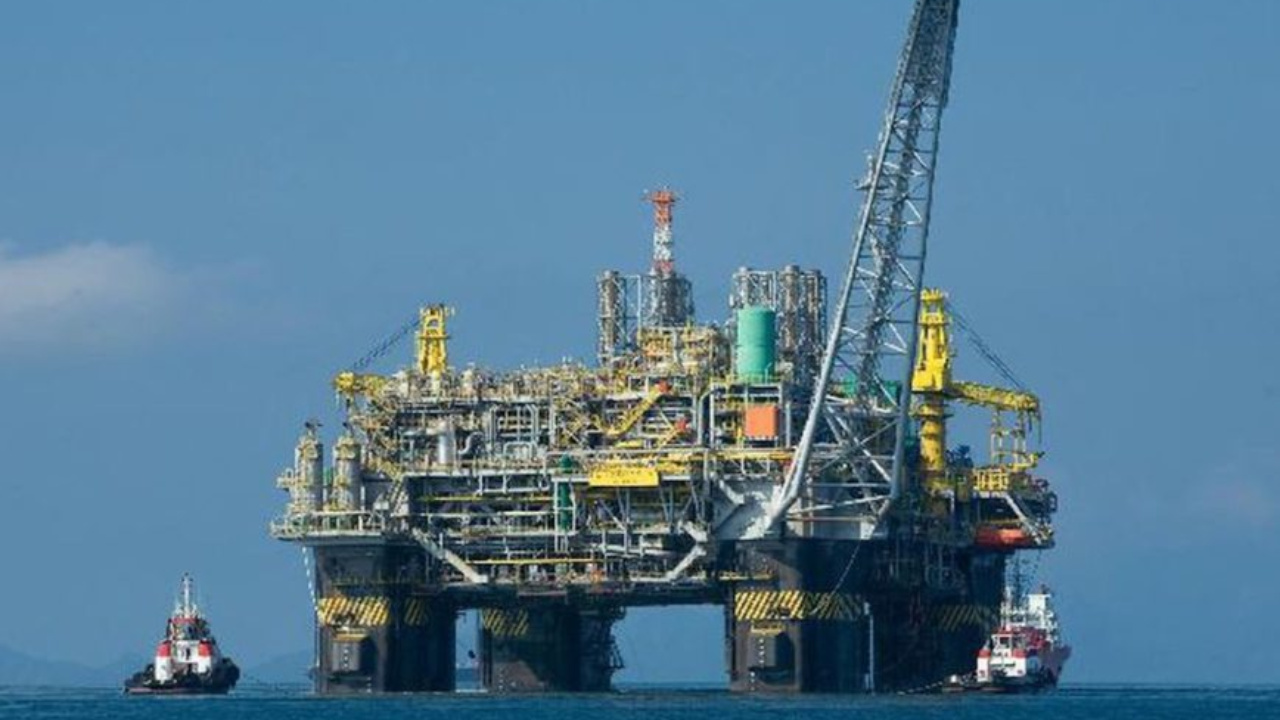 O TRF1 negou pedidos do município de Lamarão (BA) para receber royalties do petróleo, acolhendo argumentos da AGU e da ANP sobre a ausência de instalações no território. A decisão reforça critérios técnicos e protege o interesse público na distribuição dos recursos.