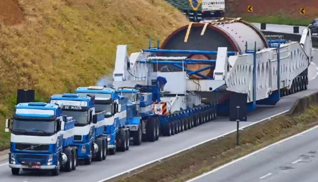 Megacarreta, Logística, Rodovias