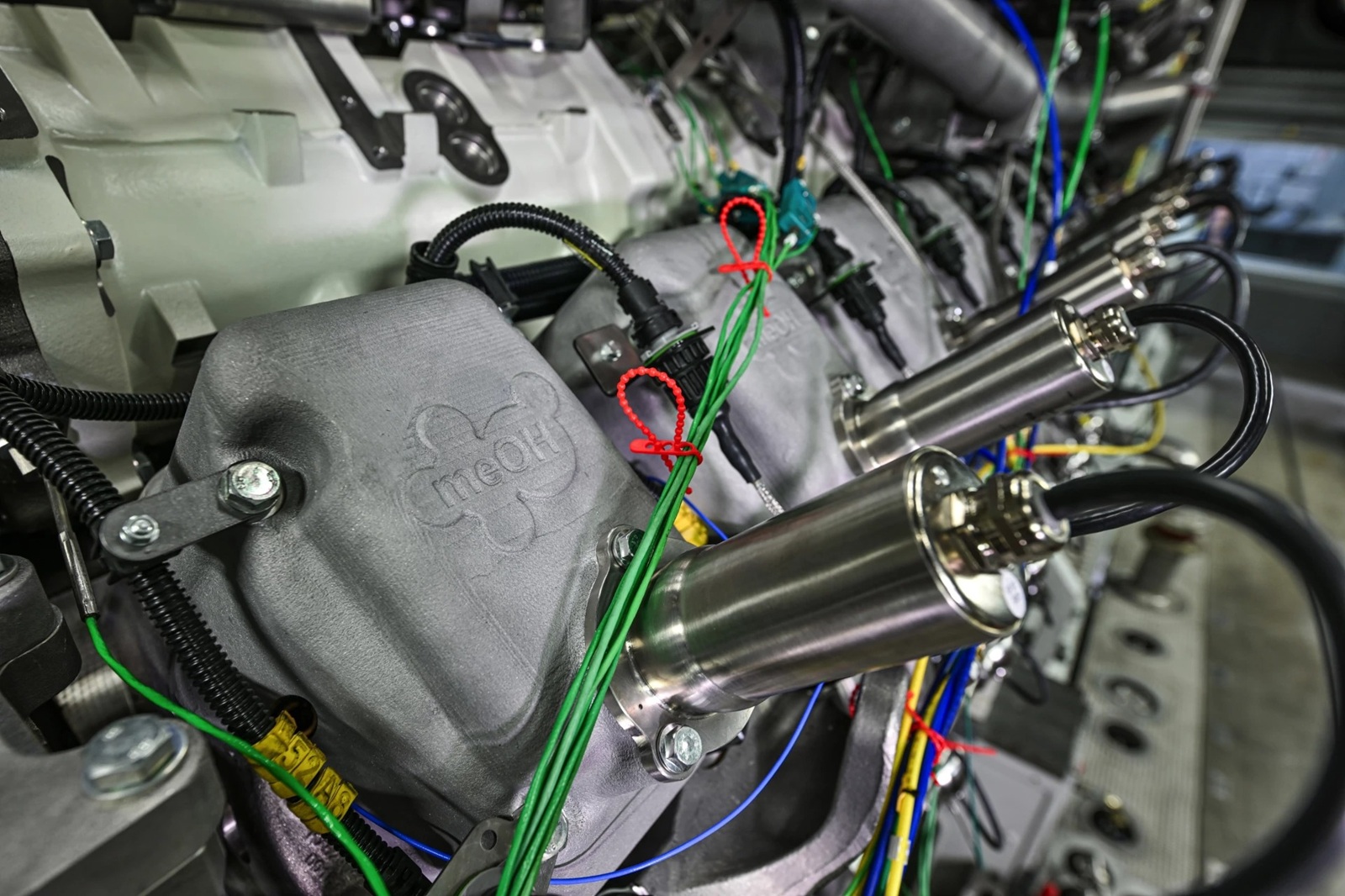 Rolls-Royce lança motor marítimo 100% a metanol, o primeiro do mundo em sua categoria, com potencial neutro em carbono e emissão quase zero