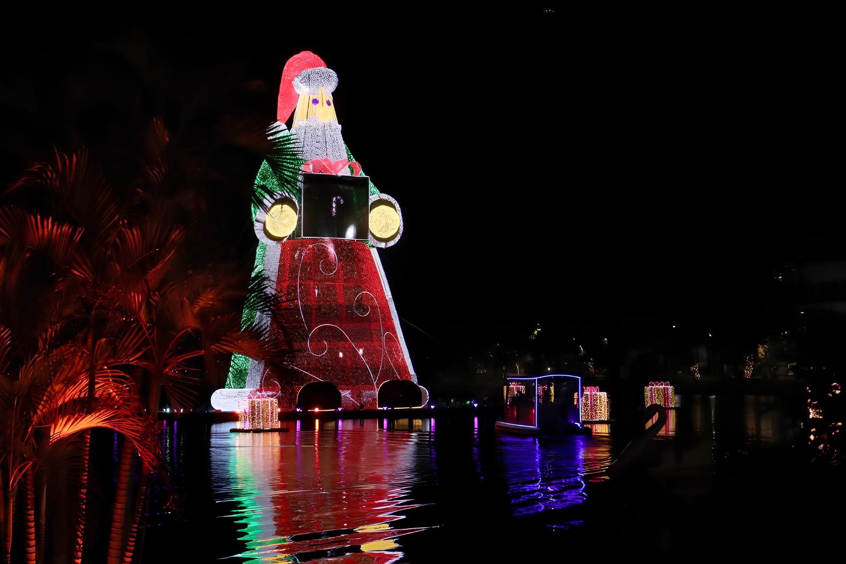 Com 27 metros de altura, custando R$ 1,8 milhão, pesando15 toneladas e estrutura flutuante sobre um rio, o maior Papai Noel do mundo está no Brasil: Guinness confirma colosso natalino que virou símbolo turístico no Sul do país