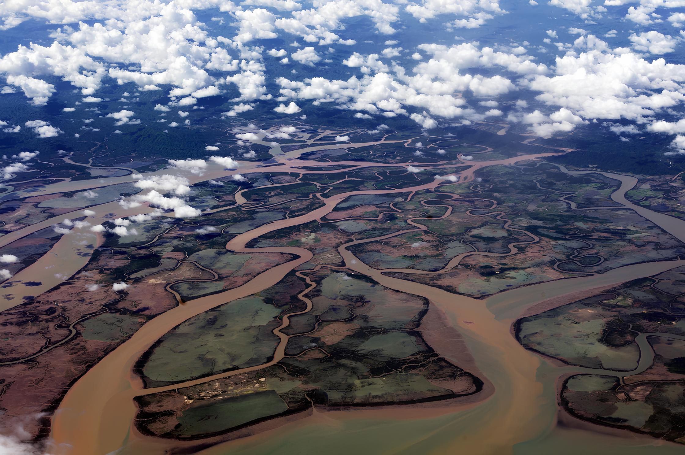 Com mais de 60 mil quilômetros de canais, área irrigada maior que muitos países e água desviada de rios inteiros, o maior sistema contínuo de irrigação do planeta sustenta colheitas em escala continental