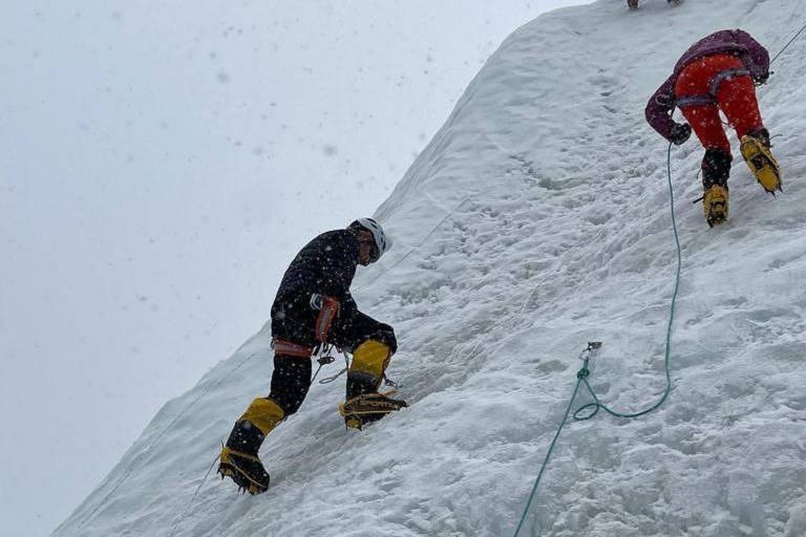 Monte Everest, Brasileiro