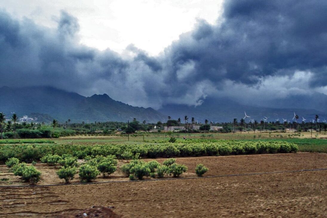 China mostra como vegetação, água, umidade atmosférica e evapotranspiração podem reduzir a disponibilidade hídrica em grandes regiões.